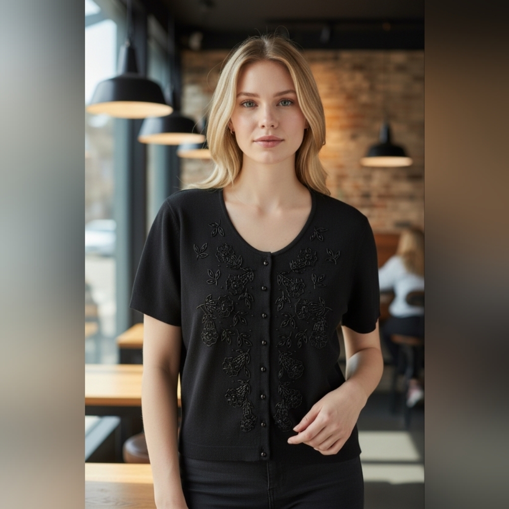 Anne Klein Black Floral Embroidered Sweater Size Medium 100% Cotton